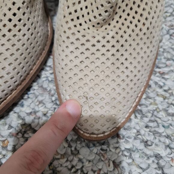 Steve Madden Rumble Tan Perforated Leather Bootie Ankle Boots Size 7.5 - Picture 4 of 7